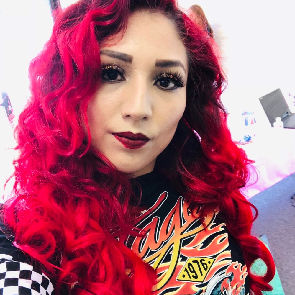 Meet your Posher, Janeth